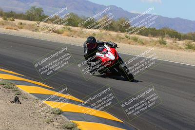 media/Oct-08-2022-SoCal Trackdays (Sat) [[1fc3beec89]]/Turn 7 Inside (145pm)/